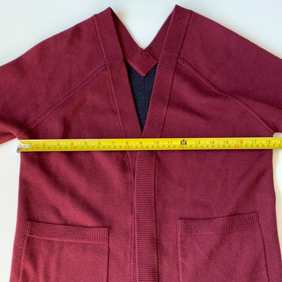 Lululemon Reverse Me Wrap - Picture 8 of 11